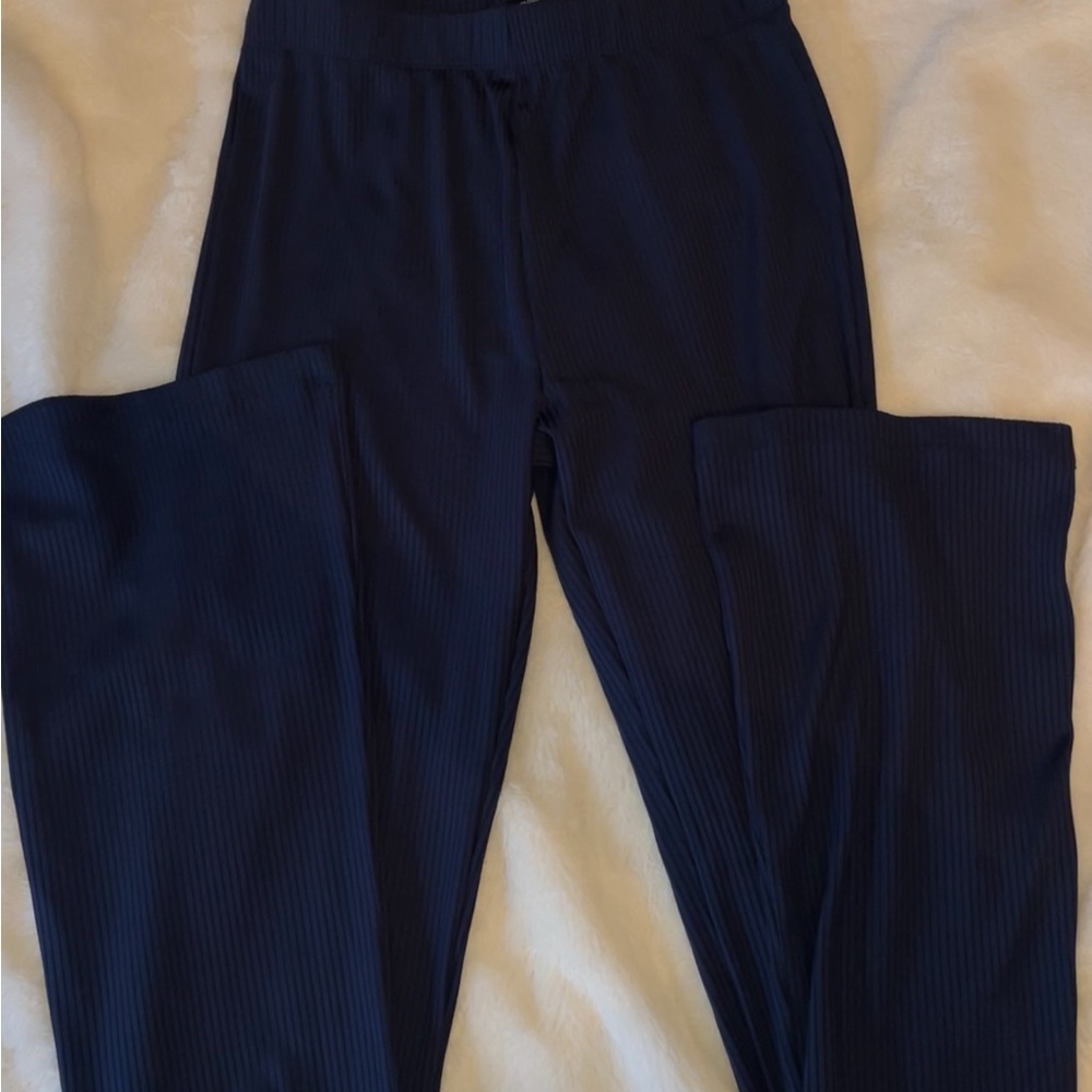 navy blue ribbed flared leggings